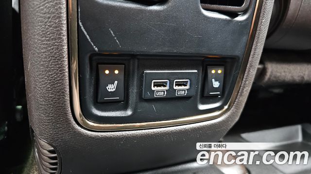 Jeep Cherokee 2016 — photo 19