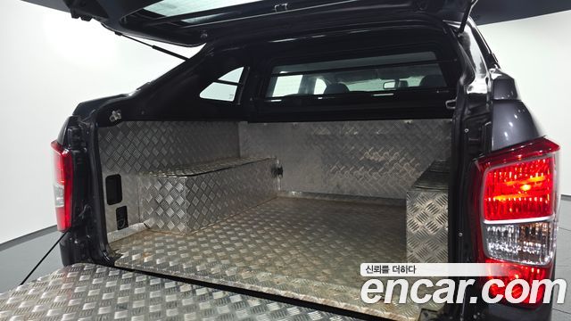KG Mobility Rexton 2019 — photo 20