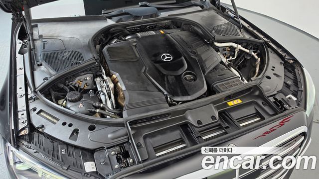 Mercedes-Benz S-Class 2022 — photo 6