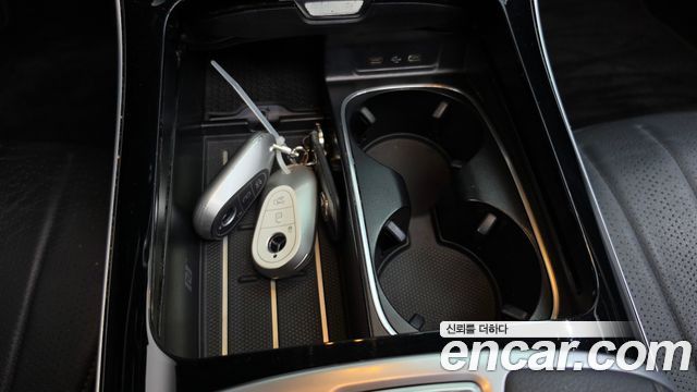 Mercedes-Benz S-Class 2022 — photo 21