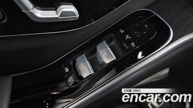 Mercedes-Benz S-Class 2022 — photo 24