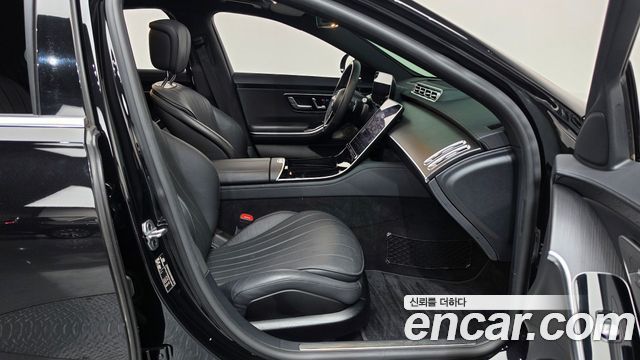 Mercedes-Benz S-Class 2022 — photo 16