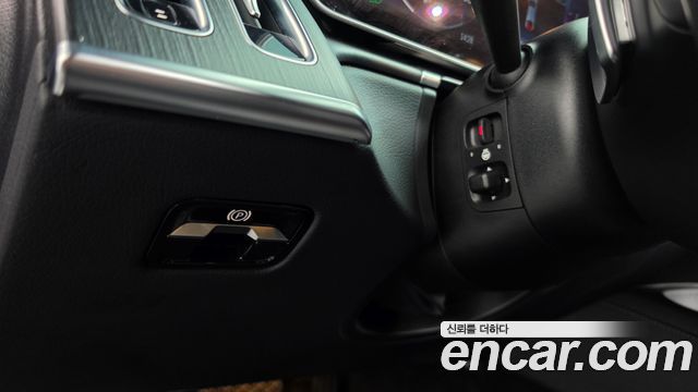 Mercedes-Benz S-Class 2022 — photo 30
