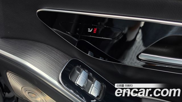 Mercedes-Benz S-Class 2022 — photo 31