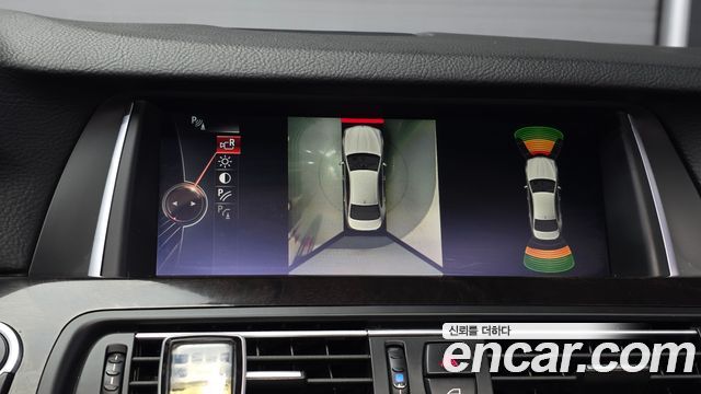 BMW 5-Series 2016 — photo 15