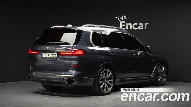 BMW X7 2021 — photo 2