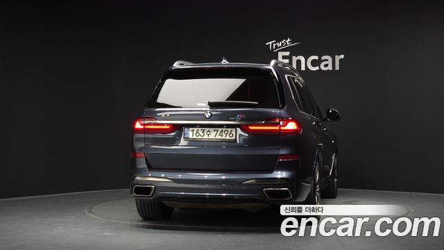 BMW X7 2021 — photo 4