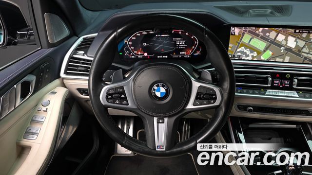 BMW X7 2021 — photo 13