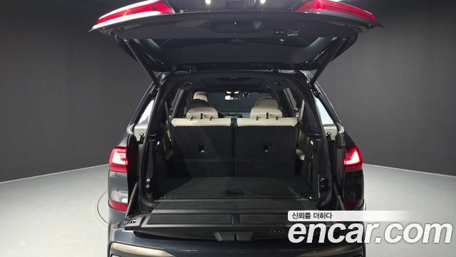 BMW X7 2021 — photo 20