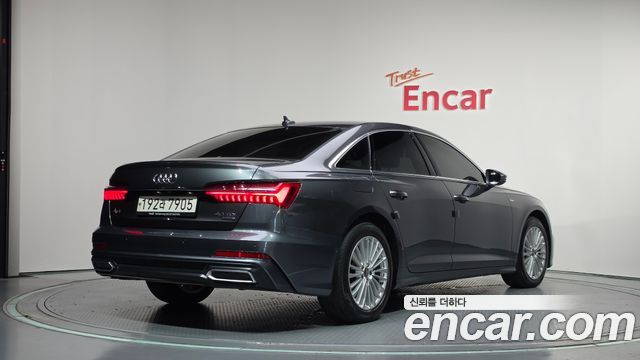 Audi A6 2021 — photo 2