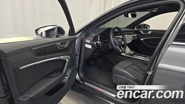 Audi A6 2021 — photo 10