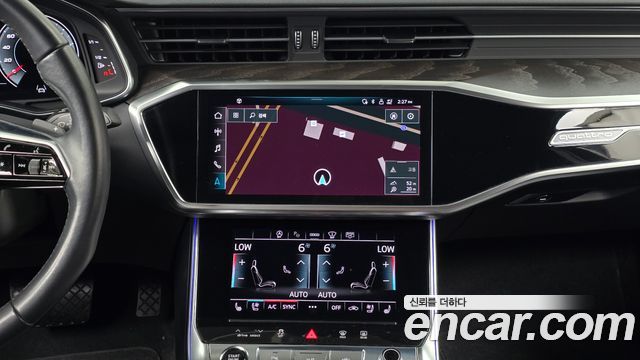 Audi A6 2021 — photo 14