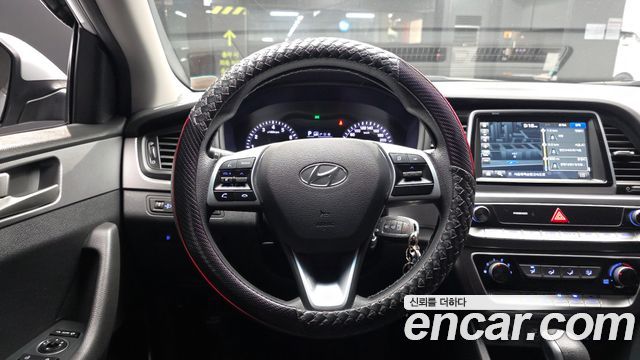 Hyundai Sonata 2018 — photo 13