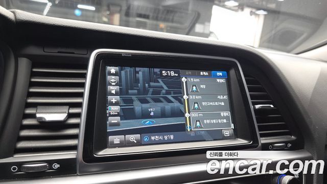 Hyundai Sonata 2018 — photo 15