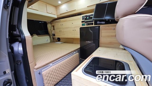Hyundai Starex 2014 — photo 11
