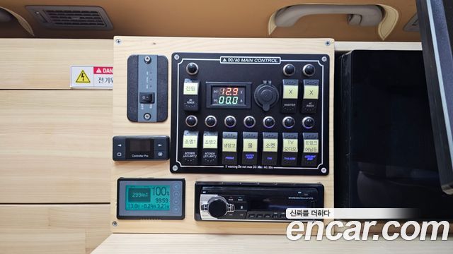 Hyundai Starex 2014 — photo 16