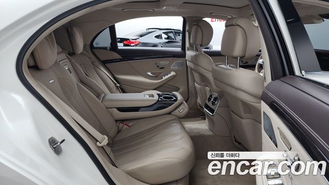 Mercedes-Benz S-Class 2018 — photo 17