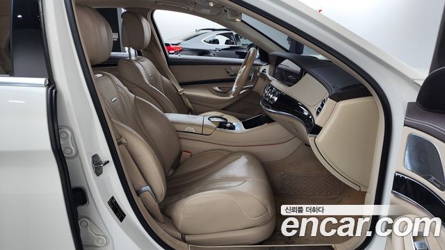 Mercedes-Benz S-Class 2018 — photo 16