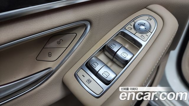 Mercedes-Benz S-Class 2018 — photo 28