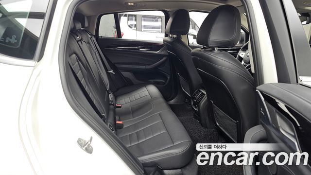 BMW X4 2022 — photo 18