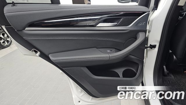 BMW X4 2022 — photo 15