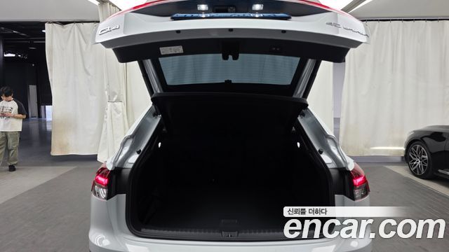 Audi Q4 e-tron 2025 — photo 20