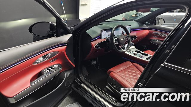 Genesis GV70 2025 — photo 13