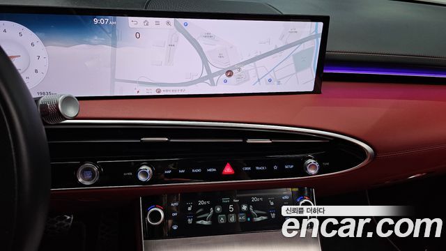 Genesis GV70 2025 — photo 19