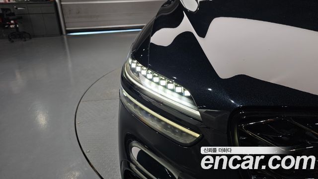 Genesis GV70 2025 — photo 8