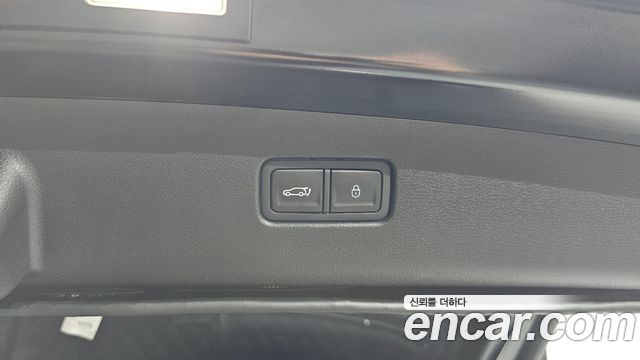 Genesis GV70 2025 — photo 35