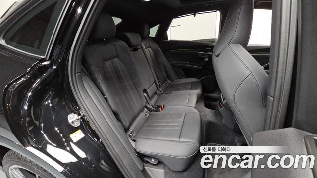 Audi Q5 2025 — photo 17
