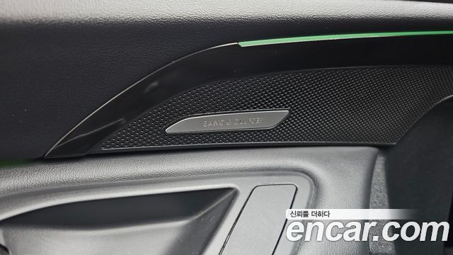 Audi Q5 2025 — photo 33