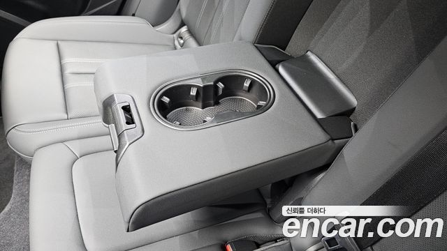 Audi Q5 2025 — photo 36