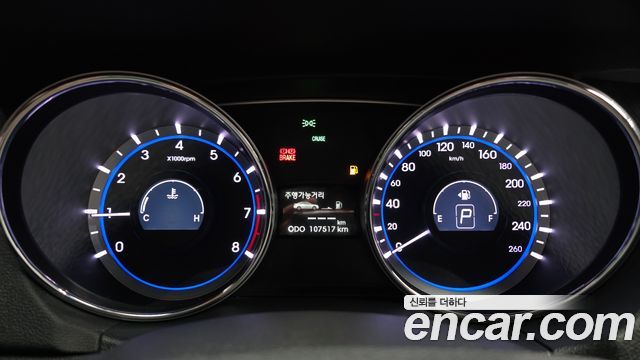 Hyundai Sonata 2014 — photo 11