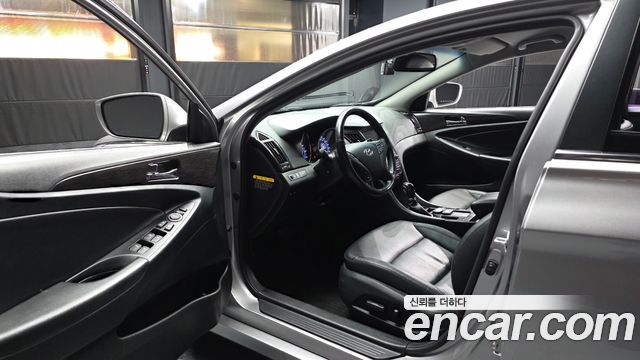 Hyundai Sonata 2014 — photo 13