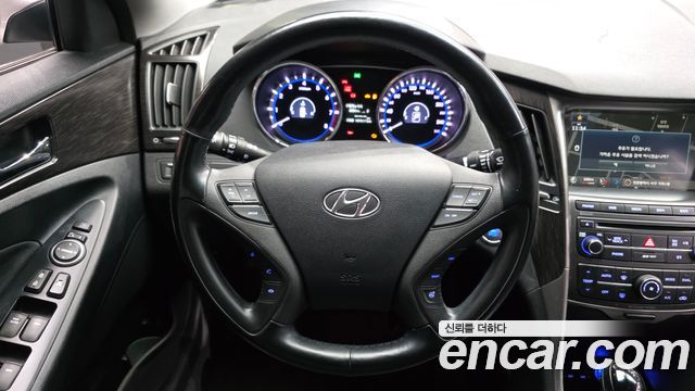 Hyundai Sonata 2014 — photo 19