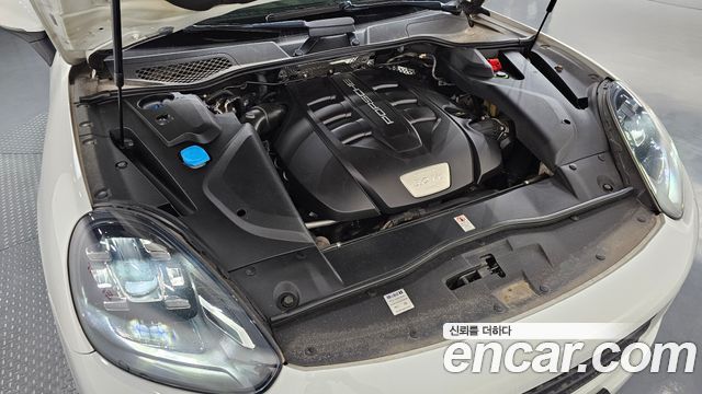 Porsche Cayenne 2017 — photo 6