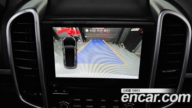 Porsche Cayenne 2017 — photo 15