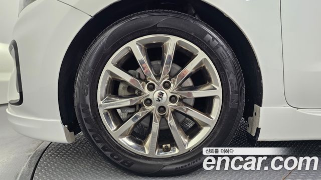 Kia Canival 2019 — photo 5