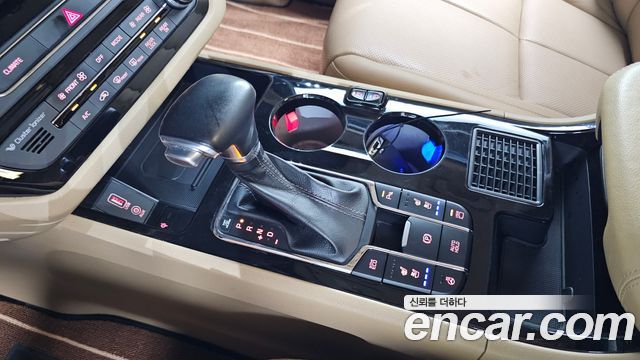 Kia Canival 2019 — photo 12