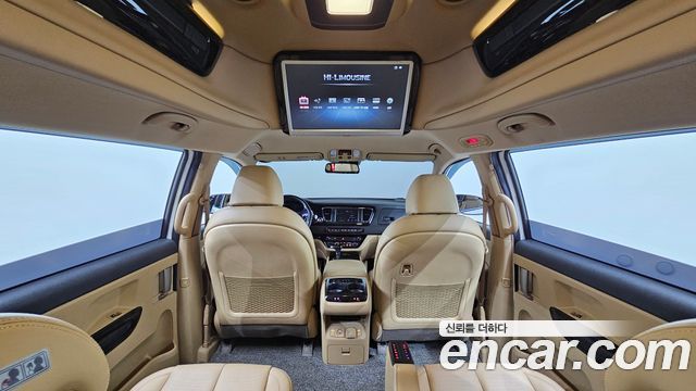 Kia Canival 2019 — photo 26