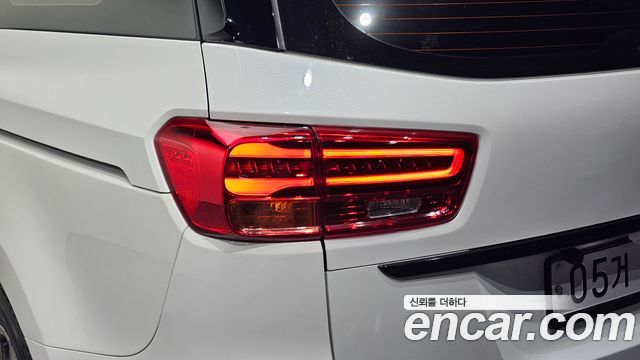Kia Canival 2019 — photo 9