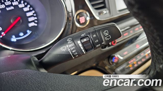 Kia Canival 2019 — photo 30