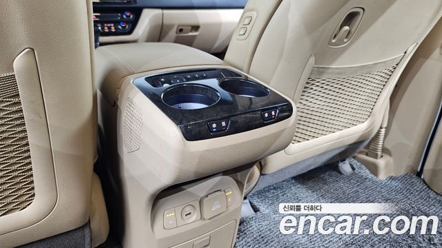Kia Canival 2019 — photo 31