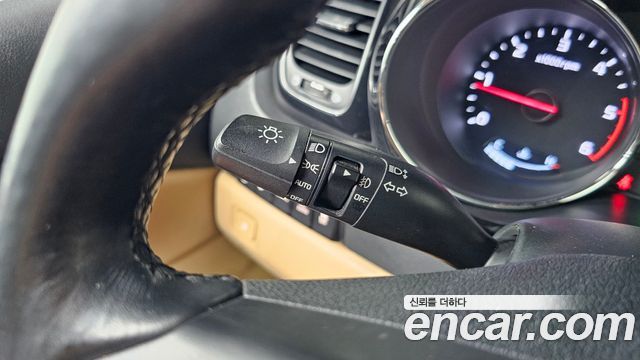 Kia Canival 2019 — photo 33