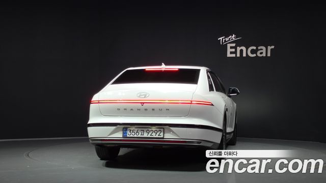 Hyundai Grandeur 2023 — photo 4