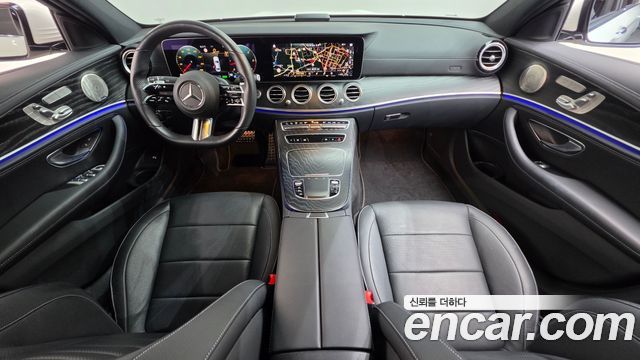 Mercedes-Benz E-Class 2022 — photo 7