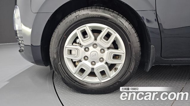 Hyundai Staria 2024 — photo 5