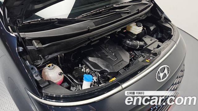 Hyundai Staria 2024 — photo 6