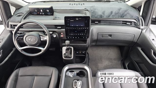 Hyundai Staria 2024 — photo 10